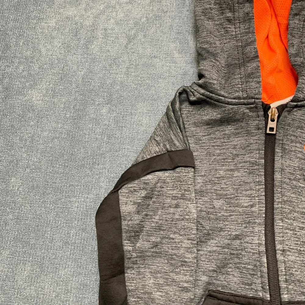 Nike Therma Fit Hoodie Boys 4T Heather Gray Black Swoosh Logo Athletic Full Zip
